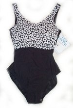 IT FIGURES! Swimsuit / Bathing Suit / 1 Piece - 10- BRAND NEW!